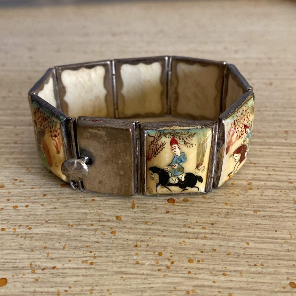 ✨Rare✨Vintage Hand Painted Persian Storyteller Bracelet